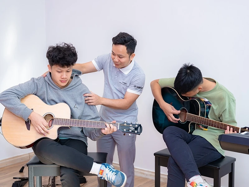 Khóa học đàn Guitar